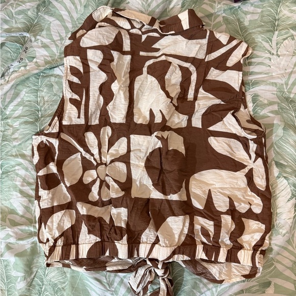 Joie - Brown and Cream patterned Sleeveless Button-Up tank-top - Picture 3 of 5